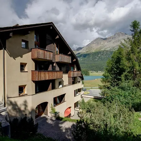 Chesa Munteratsch 2-zimmerwohnung 410 Typ E 아파트